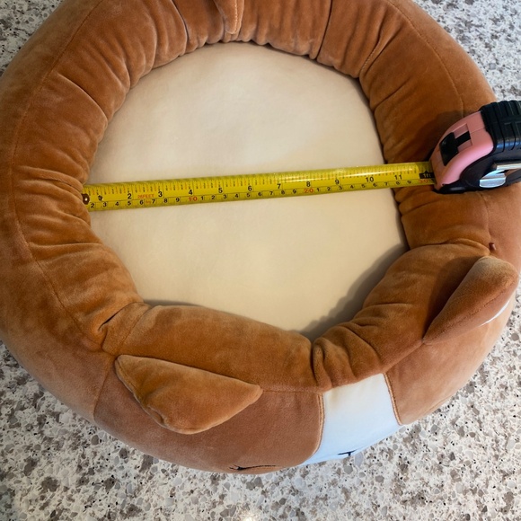 Squishmallows corgi dog bed - Picture 3 of 4